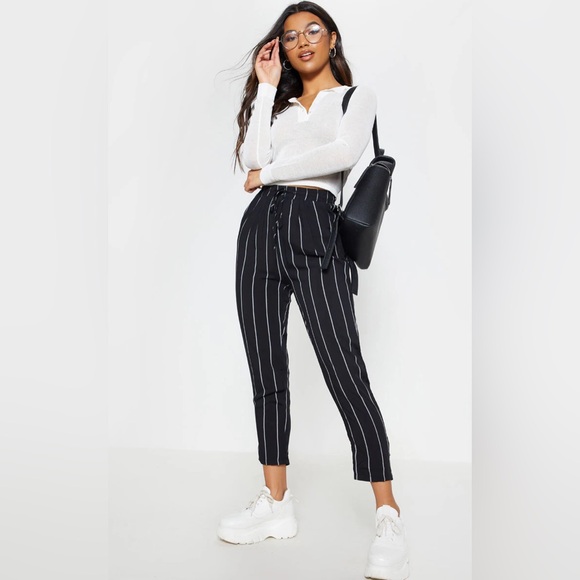Pretty Little Thing Cropped Black Striped Pants - Picture 1 of 5
